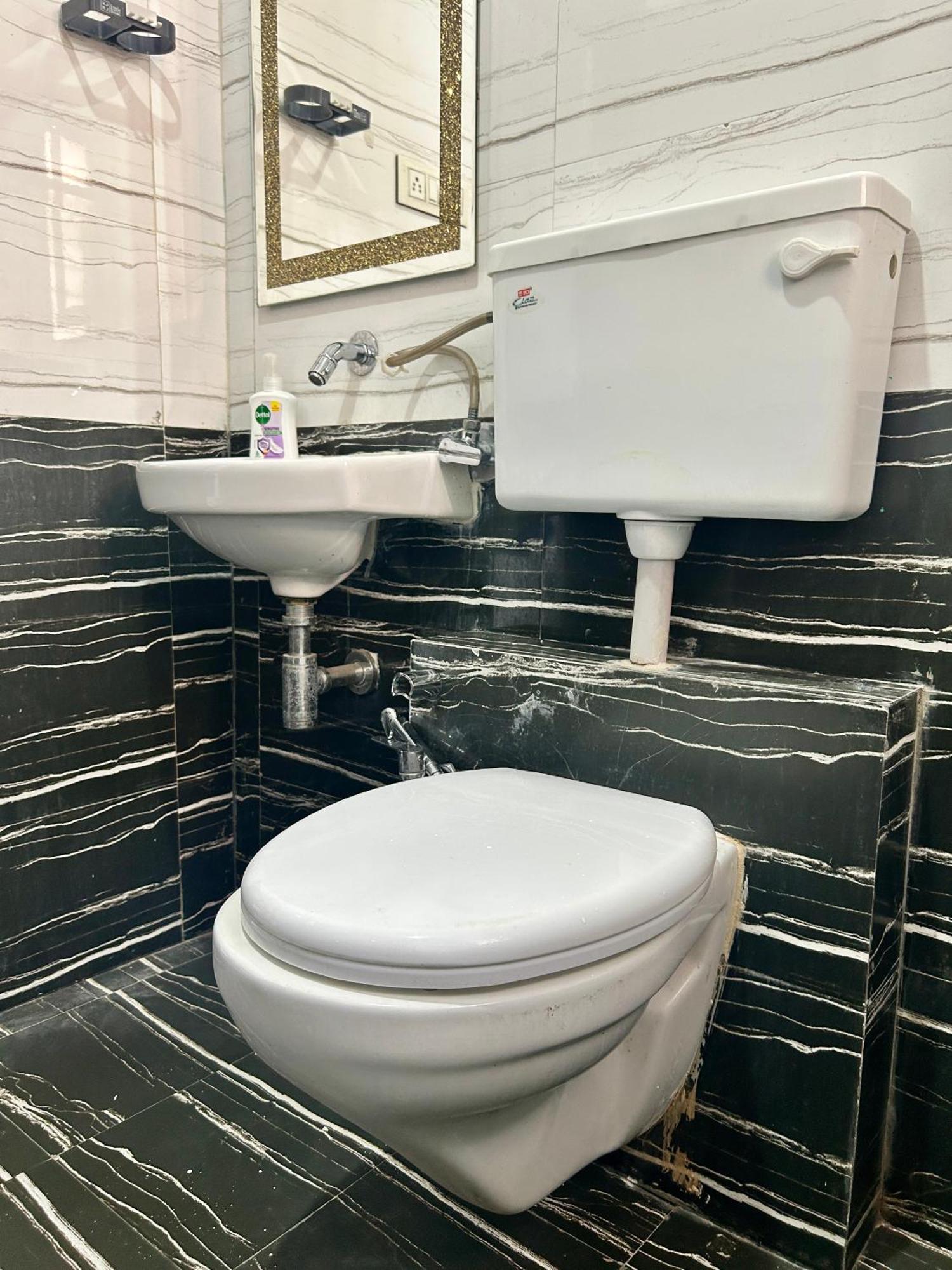 Zenith Homes - Boomerang Suites Βομβάη Εξωτερικό φωτογραφία